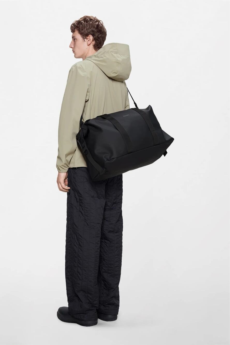 Rains Hilo Weekend Bag Black Waterproof Duffle Travel Gym NWT